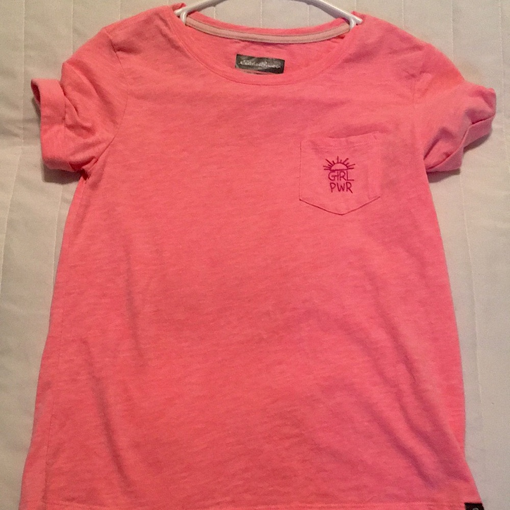 It's a size kids M (10/12) It is a pretty pink:)